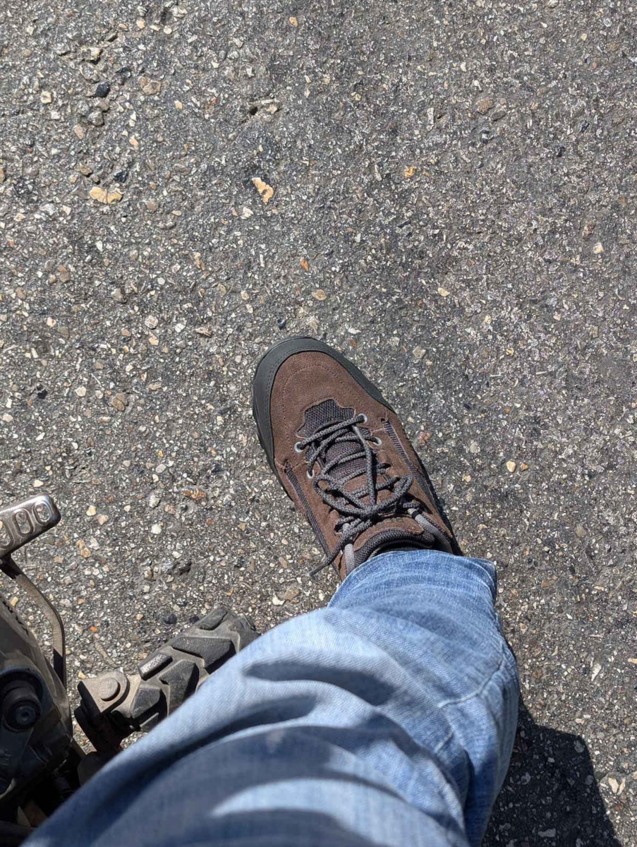 Berg Outdoor Howk Men's Hiking Shoes Brown