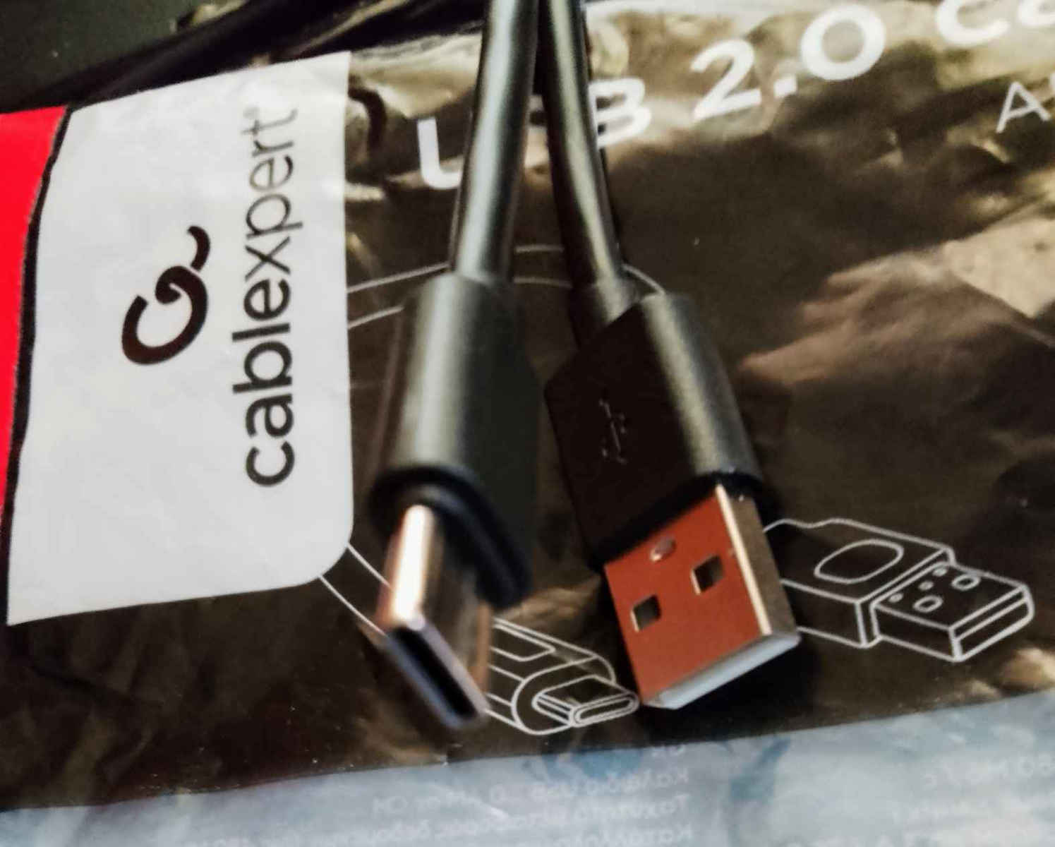 Cablexpert USB 2.0 Cable USB-C Male - USB-A 36W Black 1m CCP-USB2-AMCM-1M