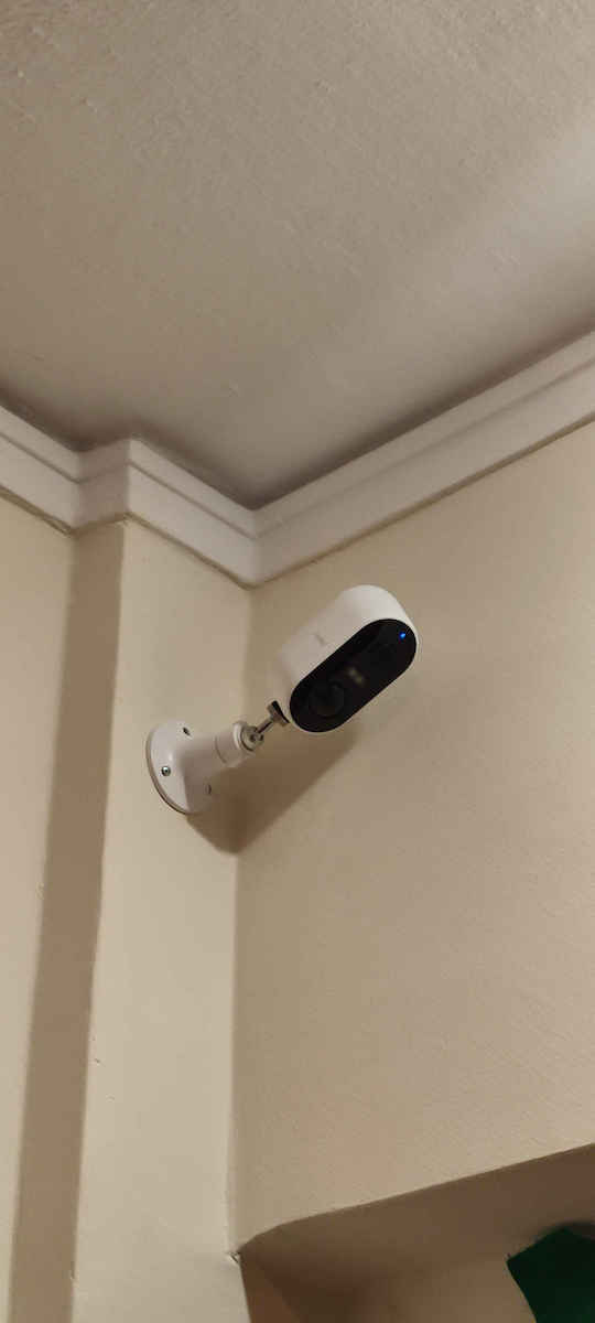 Arenti GO1 IP Камера за наблюдение Wi-Fi Full HD 1080p Водоустойчива с Двупосочна Комуникация и Обектив 2.4мм