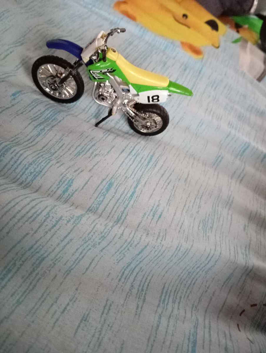 Motorrad 1:18 für 3+ Jahre