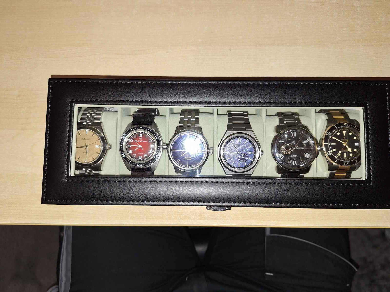 Songmics Wooden Case with transparent lid for 6 watches in Black color JWB06BK