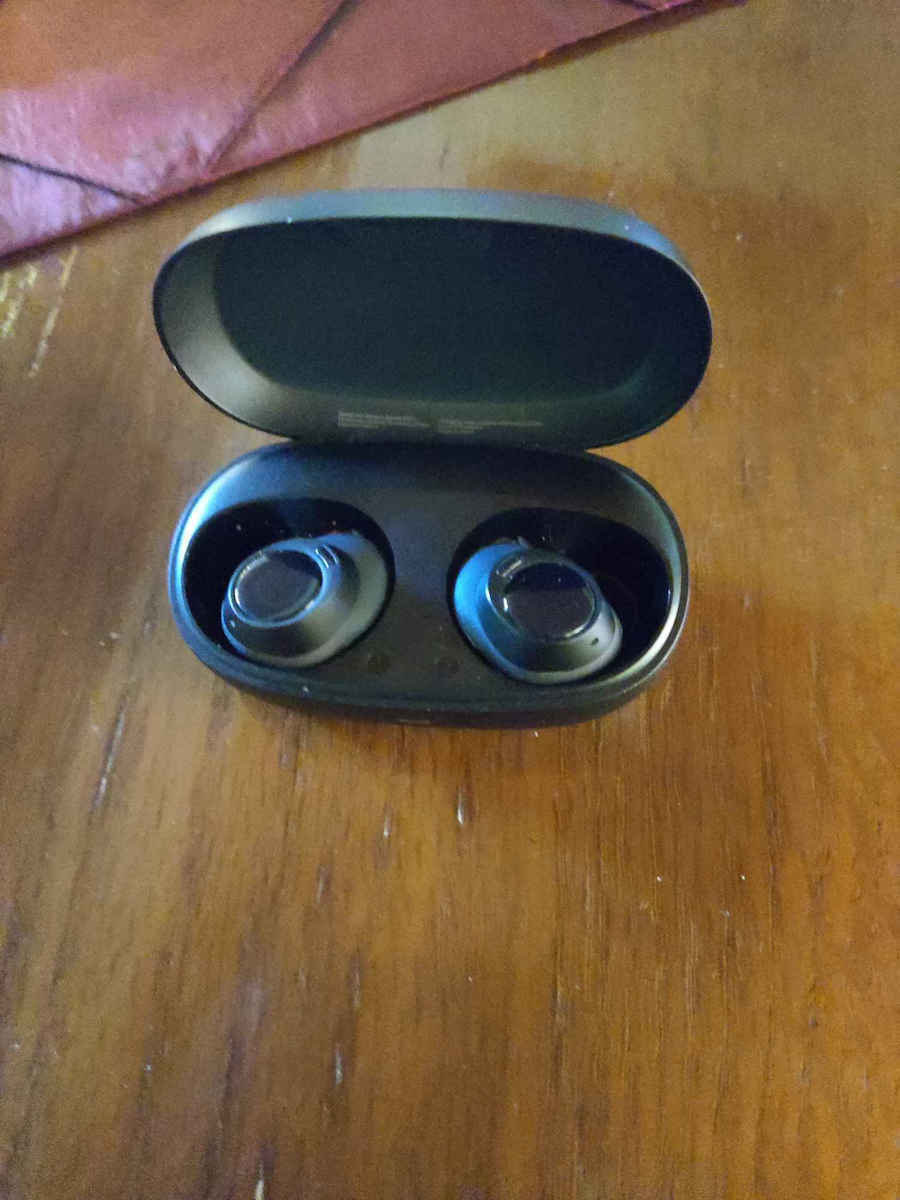 Baseus MA20 In ear Bluetooth хендсфри Слушалки с Устойчивост на Пот и Кутийка за Зареждане Черен