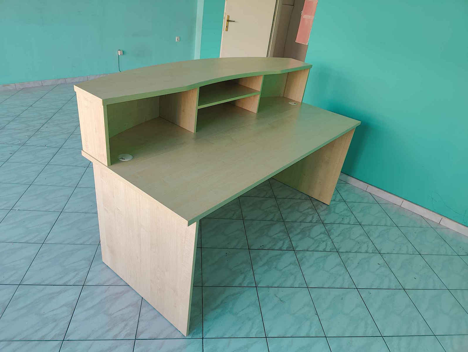 Woodwell Reception 180 Офис Рецепция Тъмно орехче с Размери Д180xШ90xВ105см
