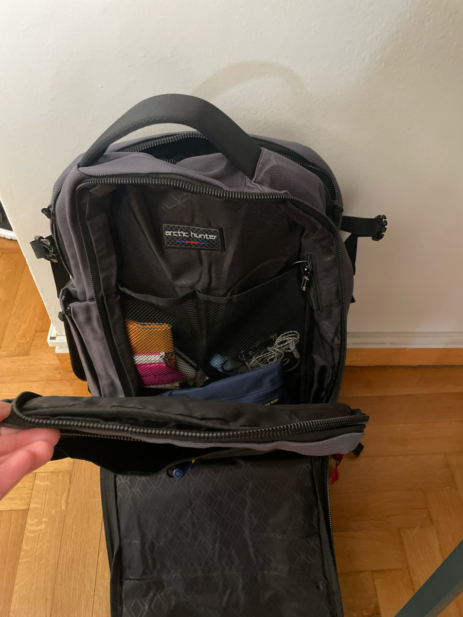 Arctic Hunter B00188 Backpack for Laptop 15.6" with USB Port in Gray Color
