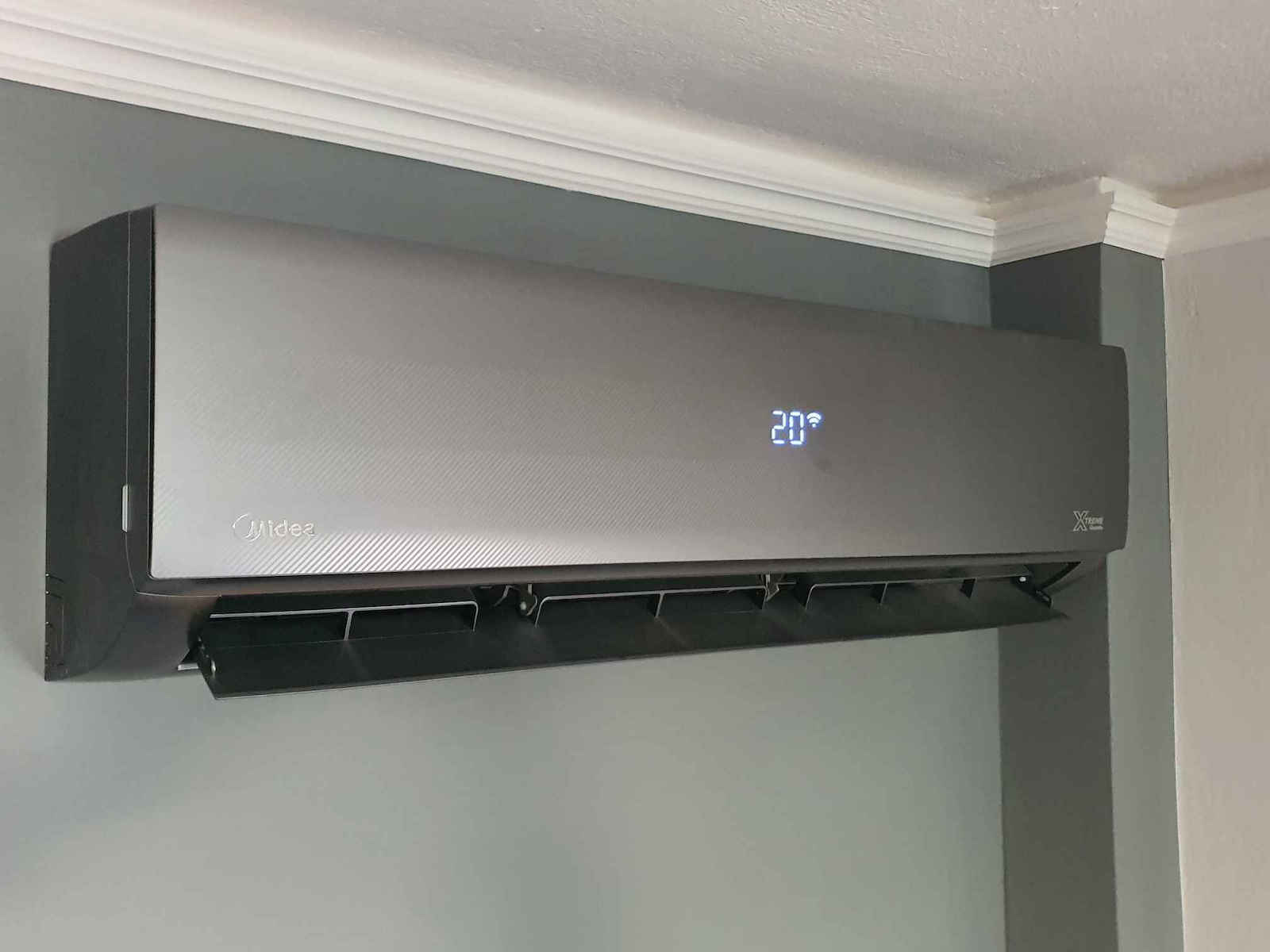 Midea Xtreme Graphite Κλιματιστικό Inverter 9000 BTU A++/A+ με WiFi και Τεχνολογία Inverter Quattro