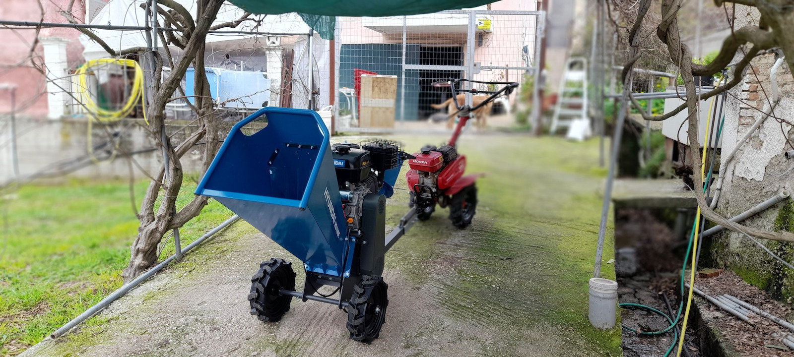 Hyundai HS-100E Benzin Astschredder Für Boden