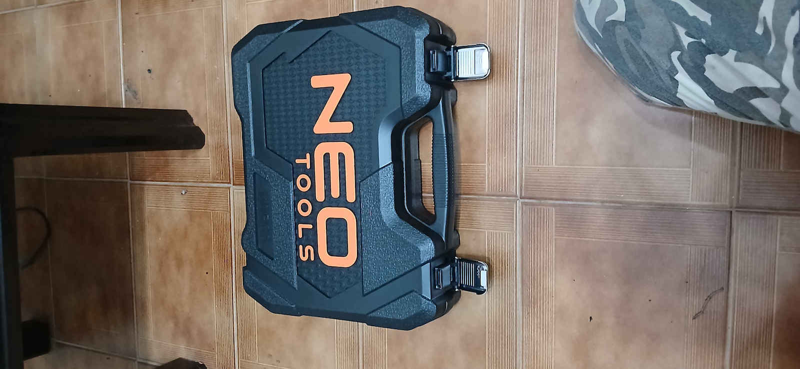 Neo Tools Καστάνια με Καρυδάκια 1\2" & 1\4" 110τμχ