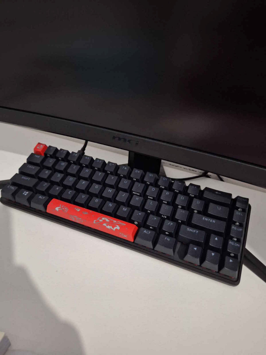 HyperX Alloy Origins 65 Гейминг Механична Клавиатура 65% с RGB Осветление (Английски US)