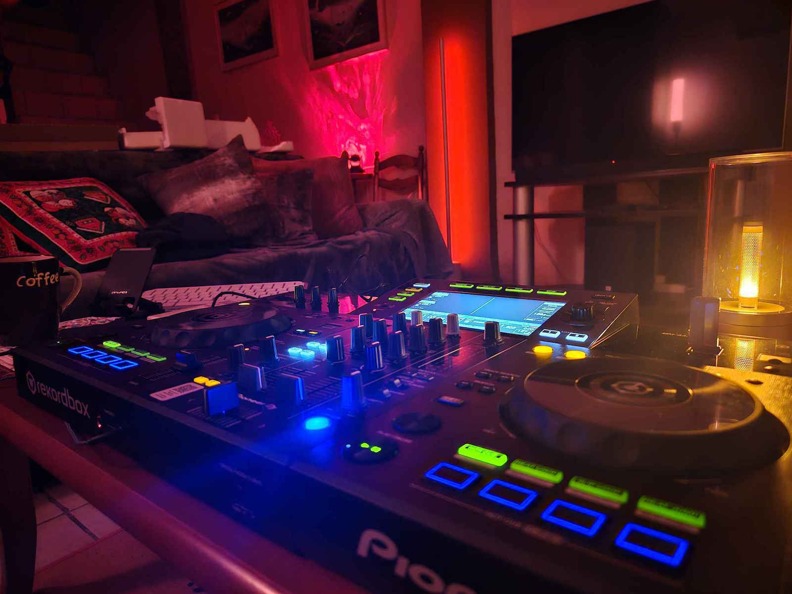 Pioneer XDJ-RR DJ Controller 2 Canale cu Ecran