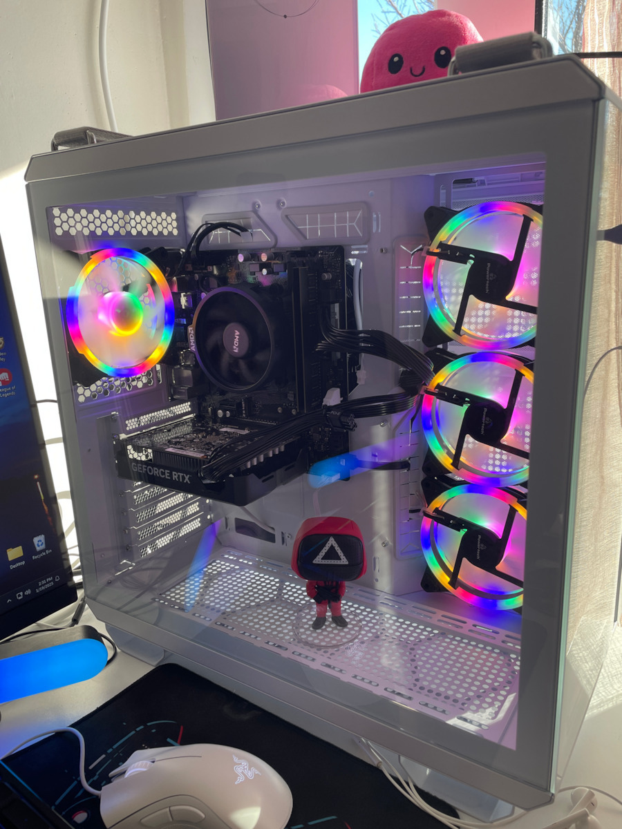 Vengeance Hunter-V2 Asus Edition Gaming Desktop PC (Ryzen 7-5700X/32GB DDR4/512GB SSD/GeForce RTX 4060/Fără OS)