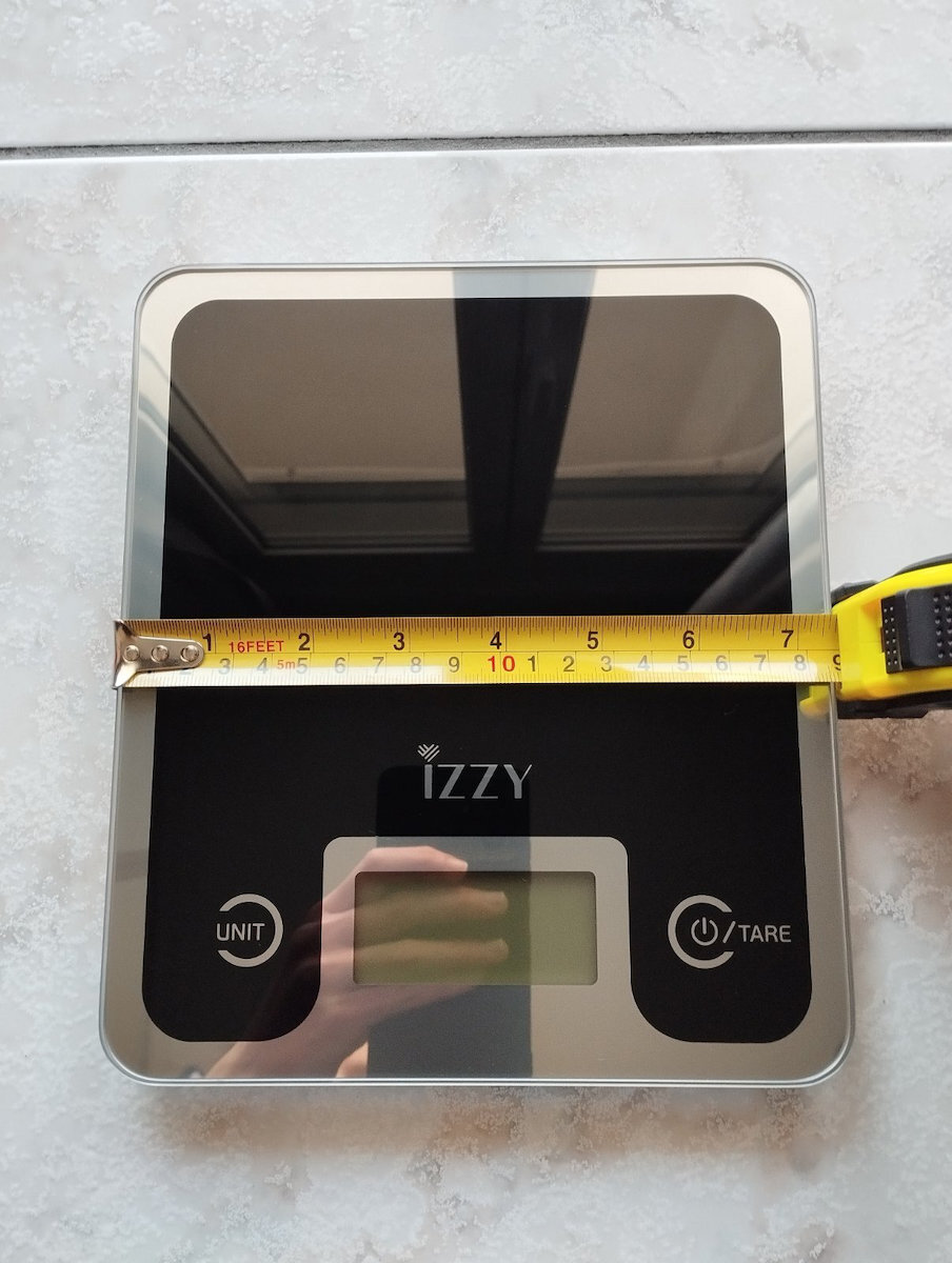 Izzy IZ-7004 Digital Kitchen Scale up to 10kg Green