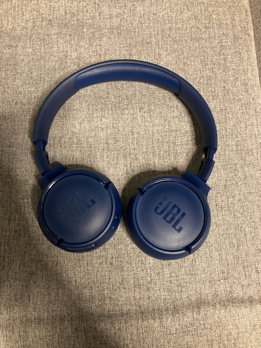 JBL Tune 520BT Ασύρματα / Ενσύρματα On Ear Ακουστικά με 57 ώρες Λειτουργίας και Quick Charge Μαύρα