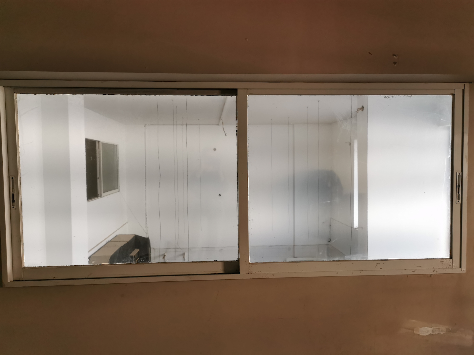Folie Solară Auto Oglindă Argintiu vopsit 400x100cm