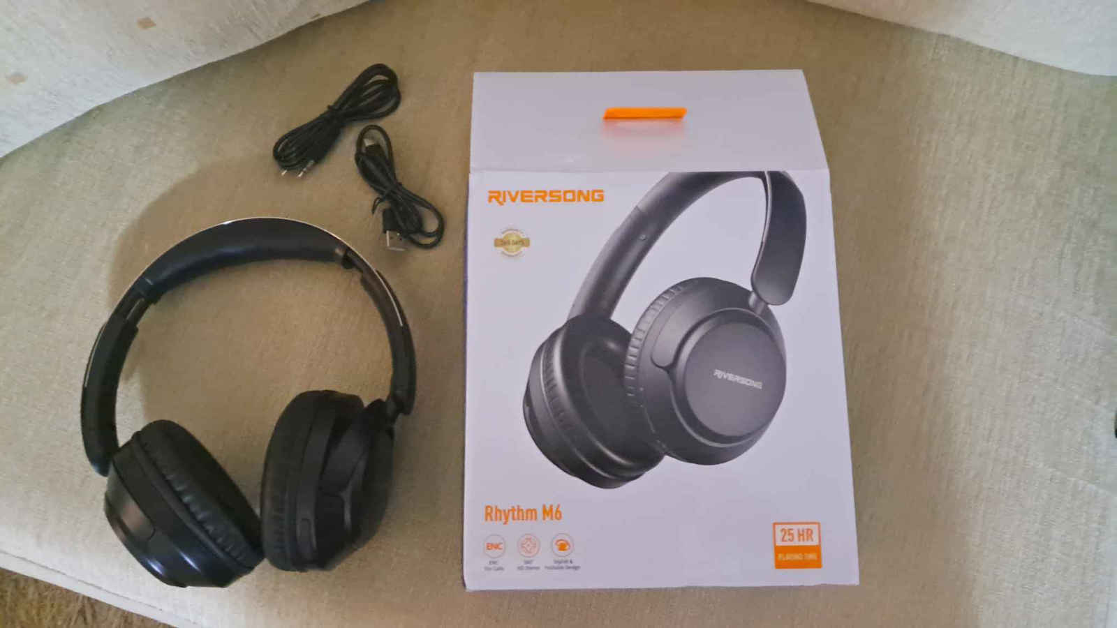 Riversong Rhythm M6 Bluetooth Wireless Over Ear Headphones with 25 hours of Operation Black