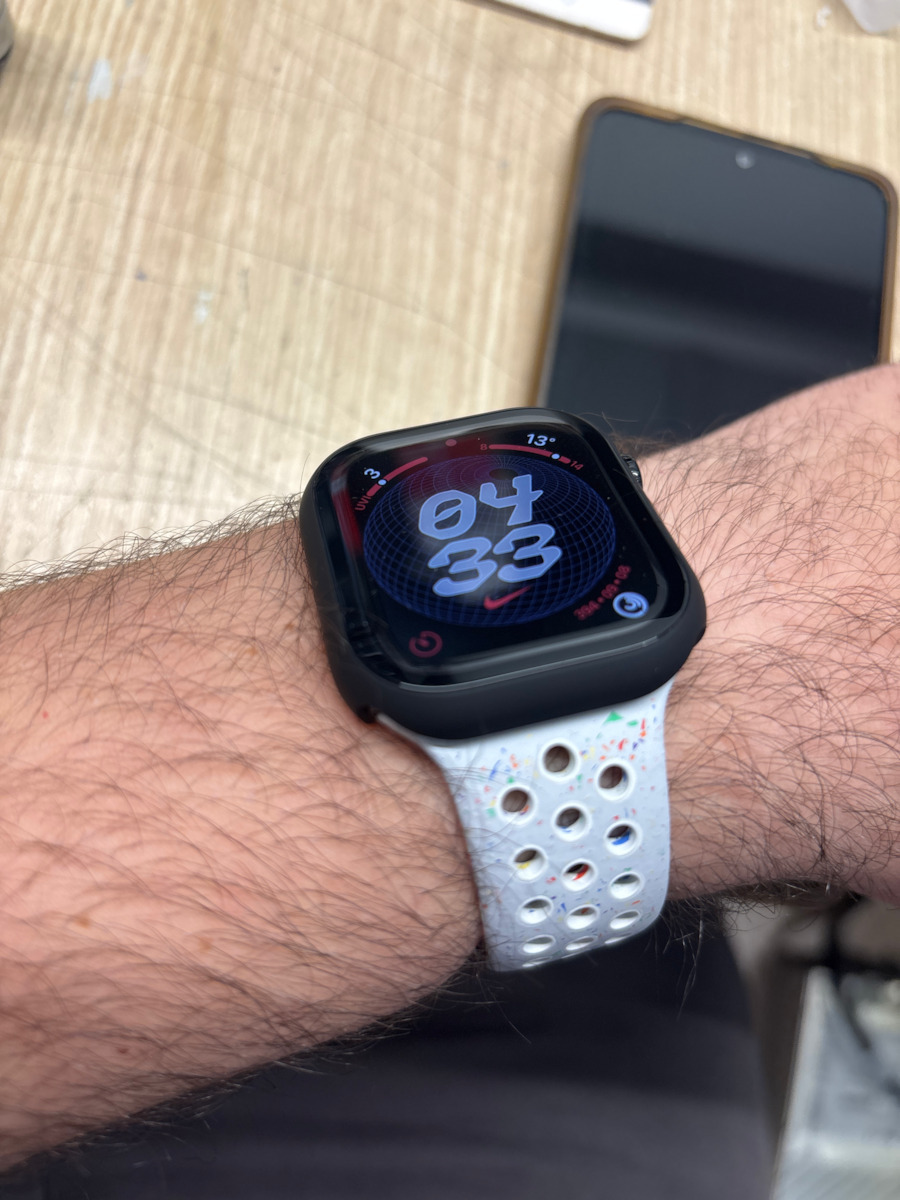 Belkin 'screenforce' Screen Protector for the Apple Watch Series 10 (46mm) - Belkin 1pcs OWA003hqBK Black