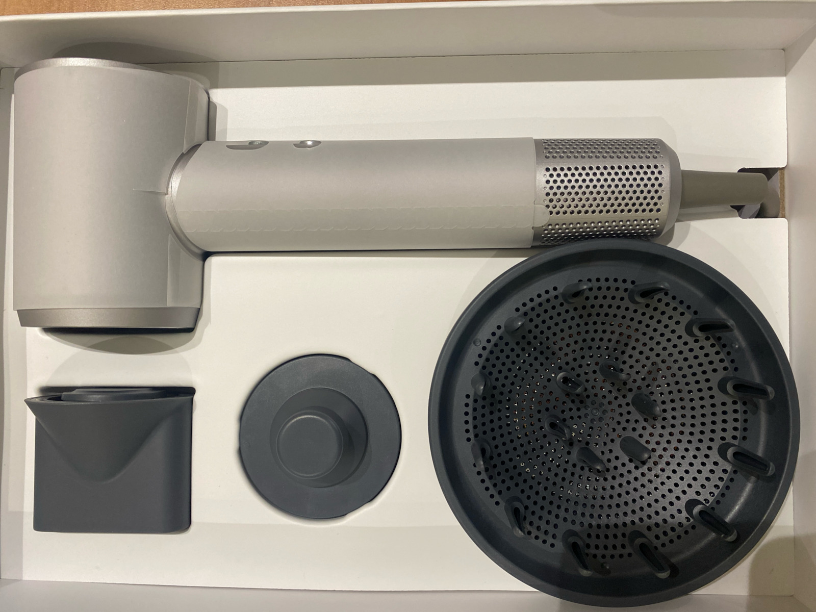IQ HD-1285 Ionic Сешоар с Дифузер 1600W