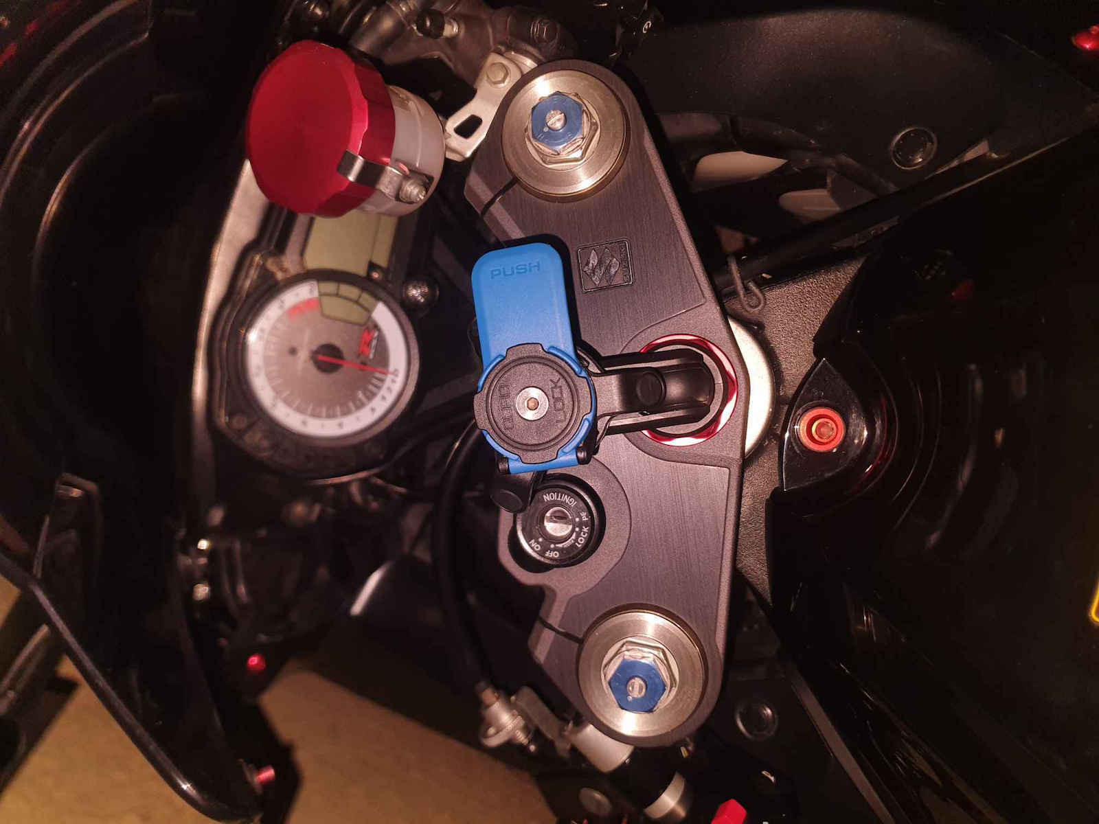 Quad Lock Fork Stem Mount Phone Motorcycle with Case for Steering Wheel