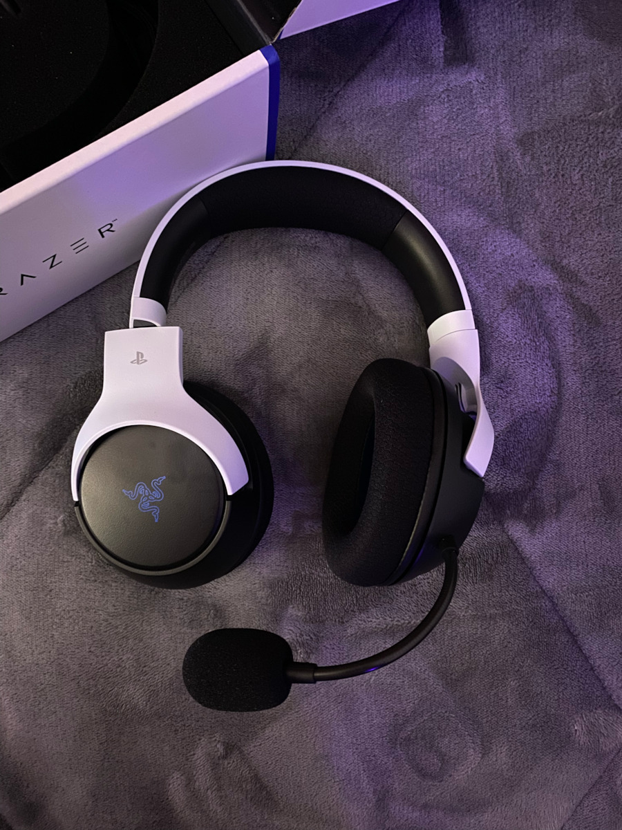 Razer Kaira Hyperspeed PlayStation Ασύρματο Over Ear Gaming Headset με σύνδεση USB Licensed Black/White for PS5 / PC