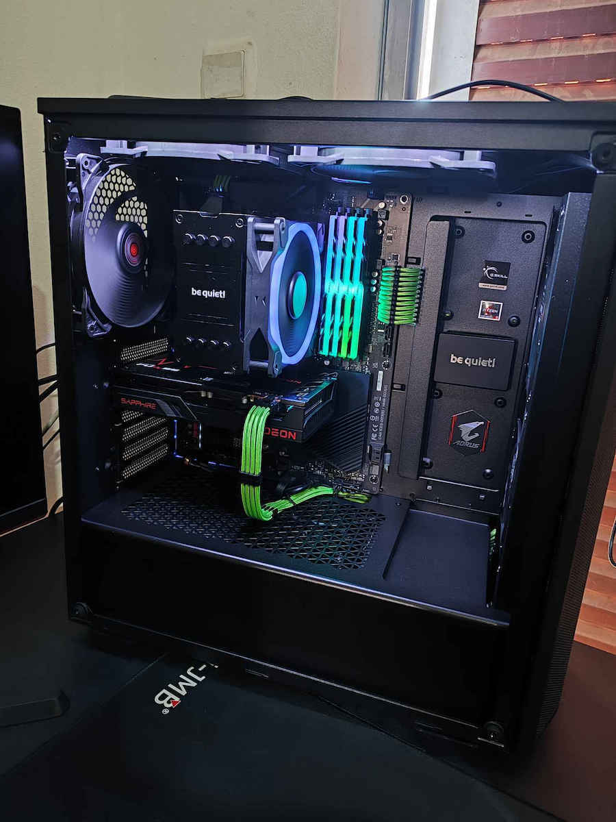 Be Quiet Pure Wings 3 Case Fan 140mm 1800rpm 72.2cfm Without Led Lighting and 4-Pin PWM Connection