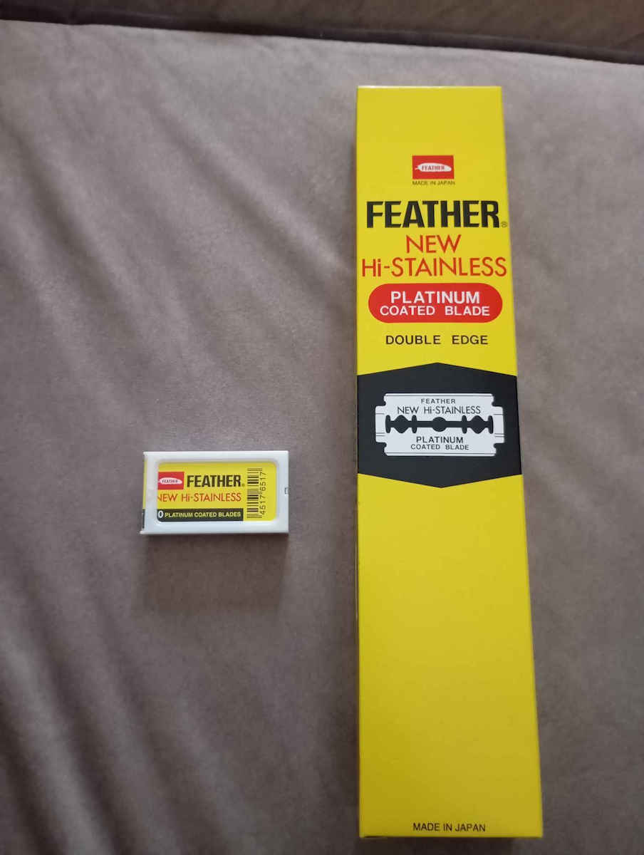 Feather New Hi-Stainless Platinum Coated Blades Резервни остриета 10бр