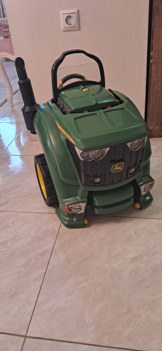 Klein John Deere Tractor Engine For 3+ Years 53 cm 57 pcs