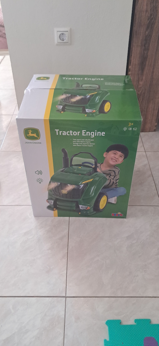 Klein John Deere Tractor Engine For 3+ Years 53 cm 57 pcs