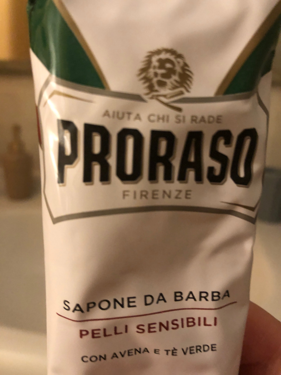 Proraso Cremă De Ras Albă Cu Ceai Verde Și Ovăz 150ml