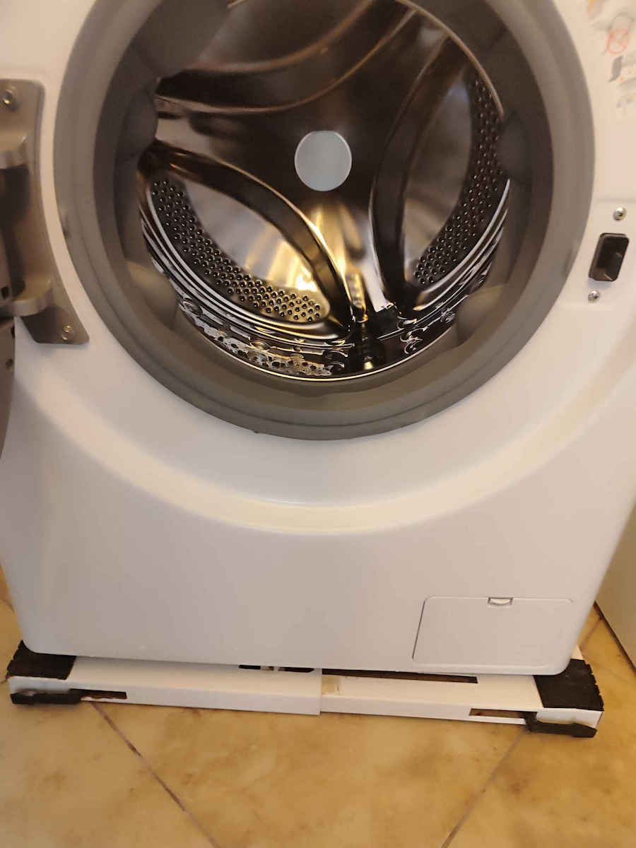 LG Πλυντήριο Ρούχων 9kg με Τεχνολογία Ατμού 1200 Στροφών AI DD F2WR509SBW