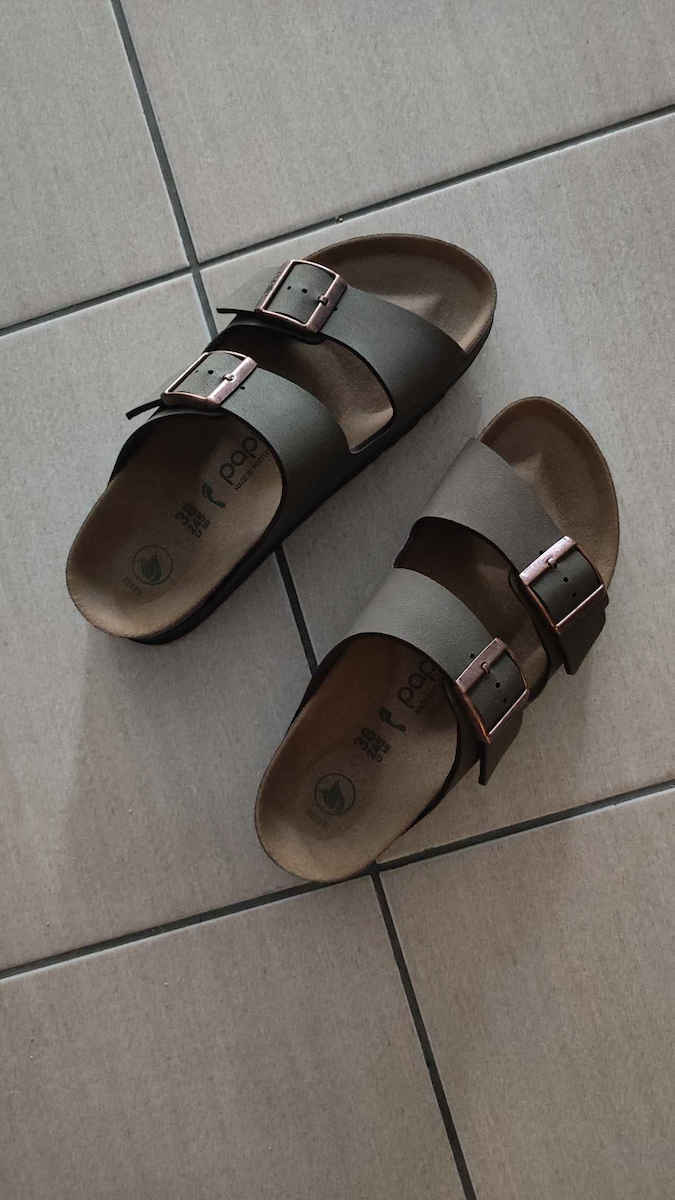 Arizona Leather Women's Flat Sandals Anatomic in Pink Color Narrow Fit
