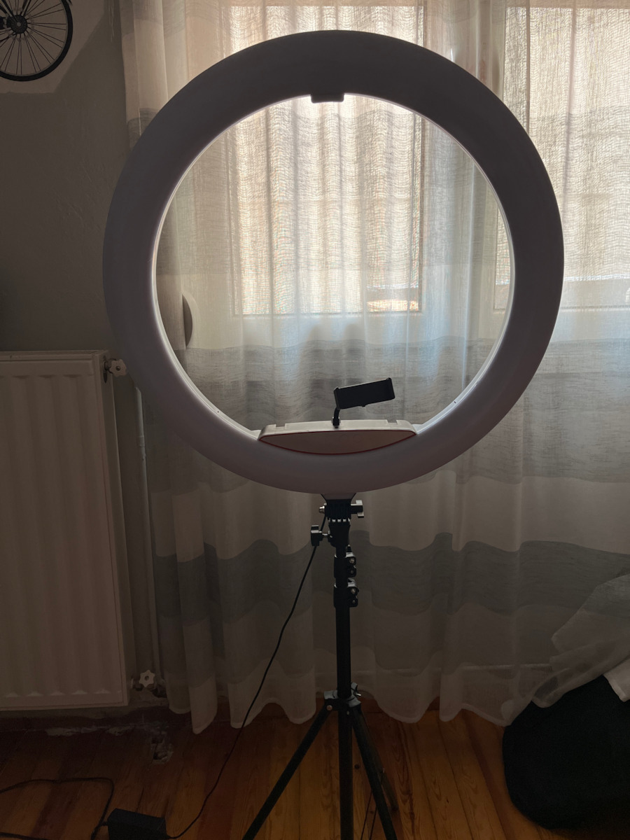 RL-21 Ring Light 54cm 2700 - 6500K with Floor Tripod and Mobile Phone Holder