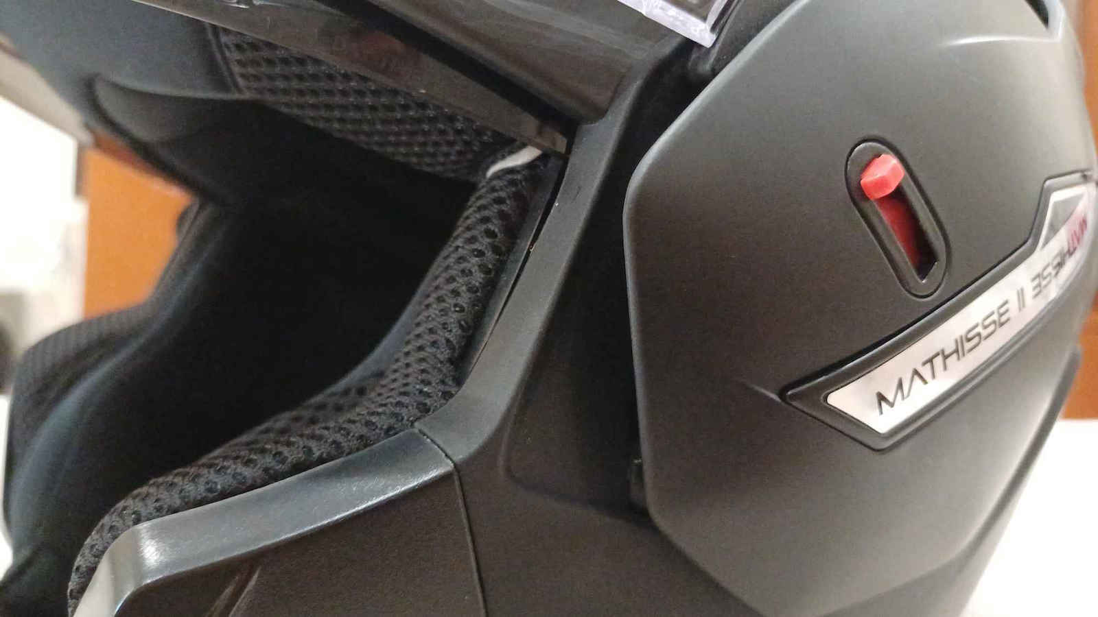 Airoh Mathisse II Black Matt Motorcycle Helmet Flip-Up ECE 22.06 1680gr with Pinlock and Sun Visor