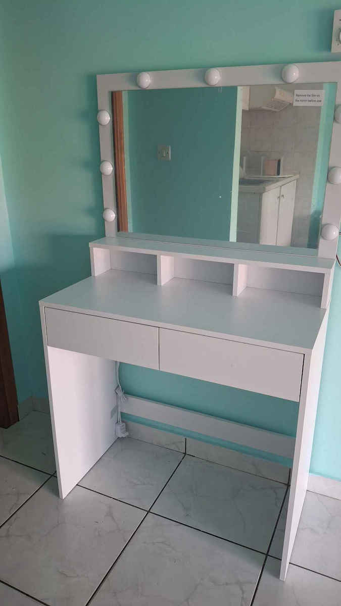 Schminktisch Hölzern White mit Spiegel 80x40x140cm