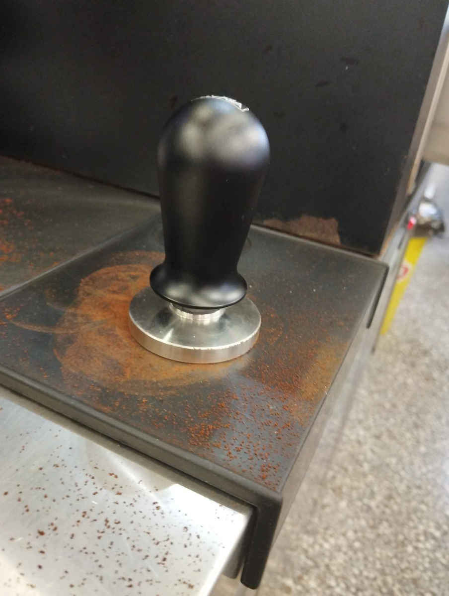 Belogia CTD 240 Dynamometric Tamper with Flat Surface 57mm in Black Color