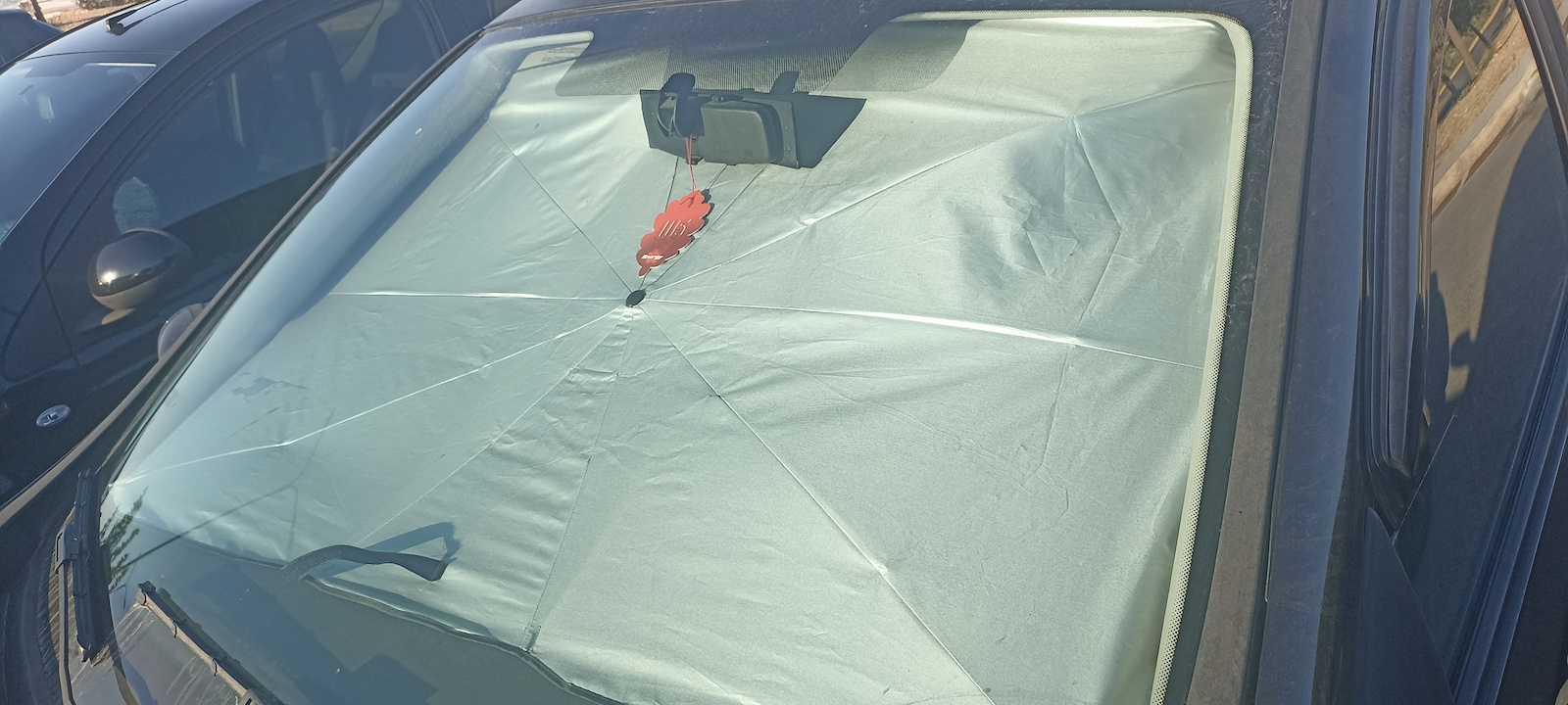 Internal Car Windshield Sunshade Umbrella 140x70cm