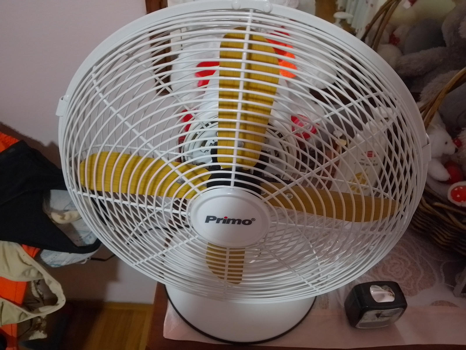 Primo PRΤF-80579 Επιτραπέζιος Ανεμιστήρας 40W Διαμέτρου 30cm Ασημί