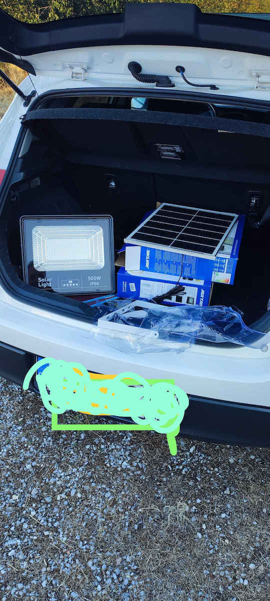 Jortan Waterproof Solar LED Flood Light 500W Cold White 6500K with Photocell and Remote Control IP66