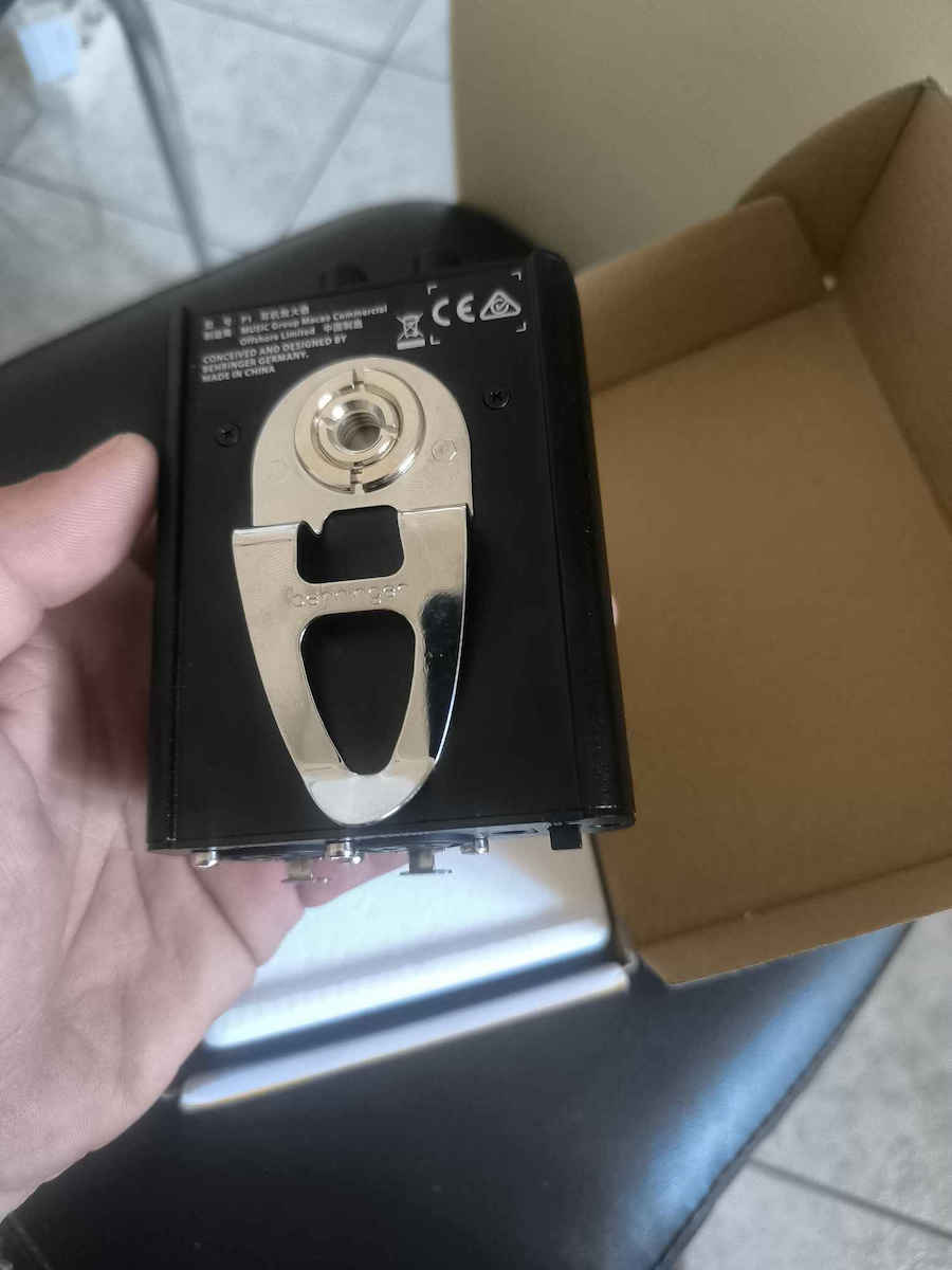 Behringer P1 Tragbar Analog Kopfhörerverstärker Einkanalig mit Jack 3.5mm