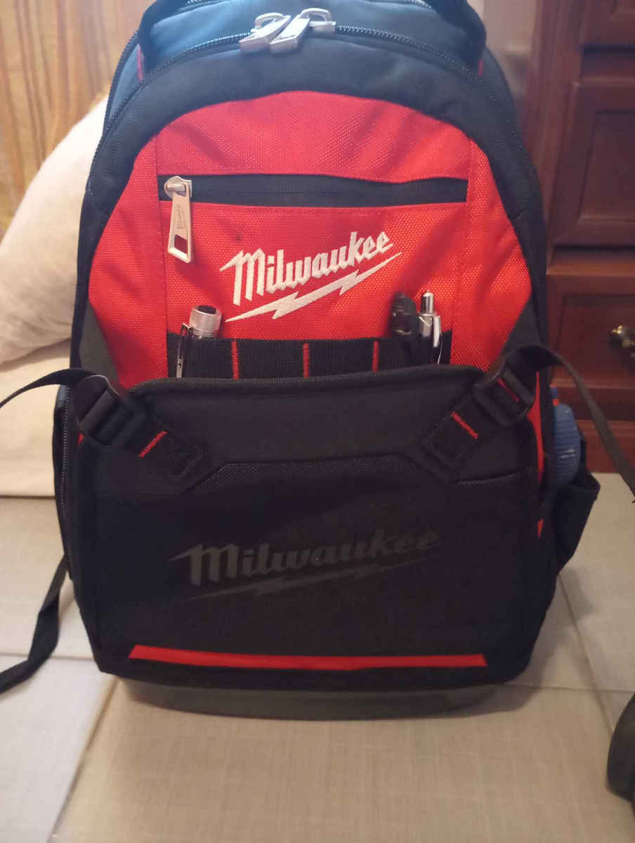 Milwaukee Τσάντα Πλάτης Μαύρη