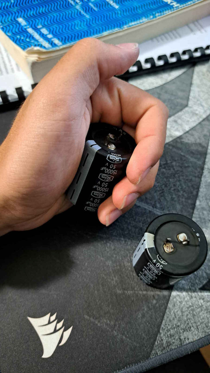 Lelon Kondensator Elektrolytische 15000μF 50V 2Stück 01.003.0510