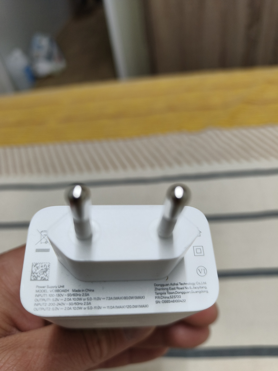 Realme Încărcător Fără Cablu cu Port USB-C 120W Alb (VCBBOAEH)