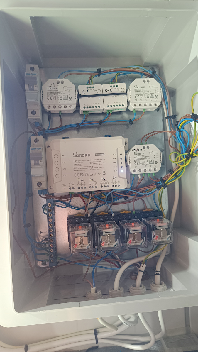 Sonoff MINI-D Intelligenter Zwischenschalter Wi-Fi & Bluetooth 2A