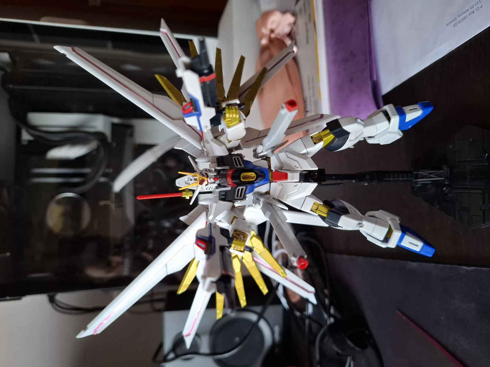 Banpresto Gundam: Suit Φιγούρα σε Κλίμακα 1:144