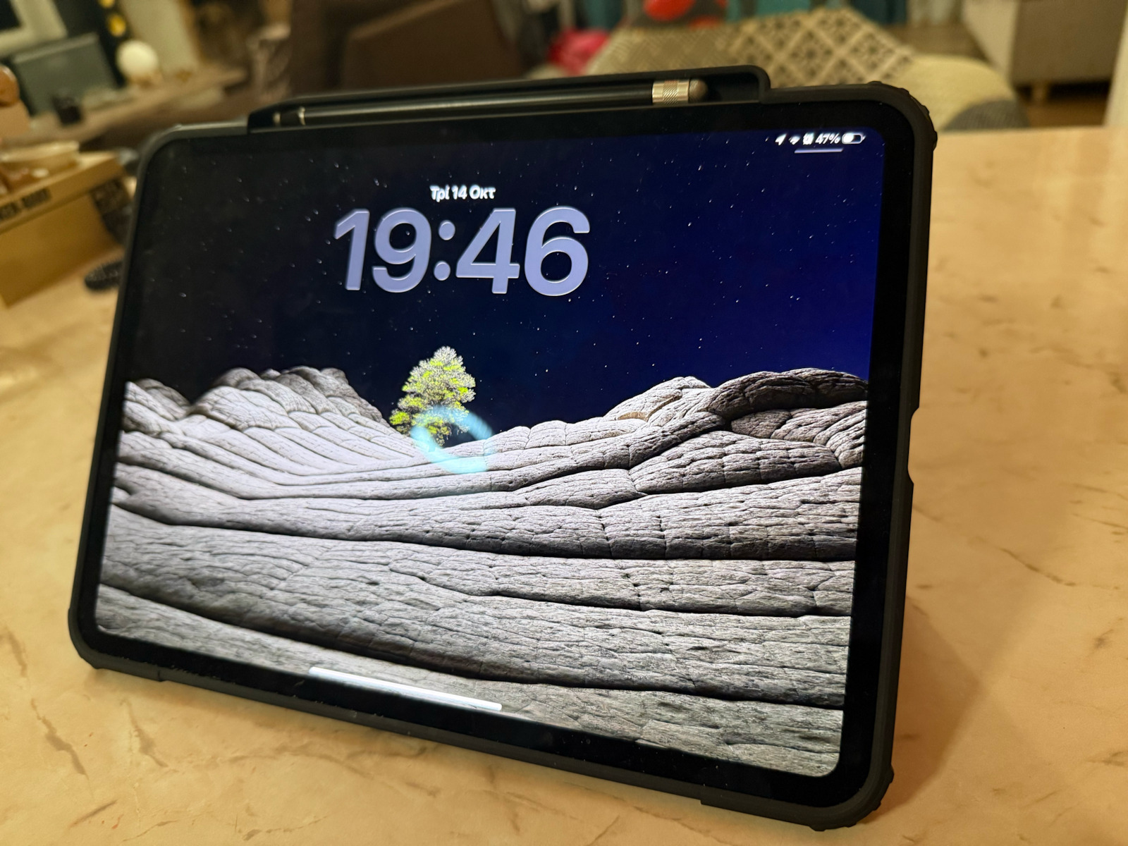 Spigen Ultra Hybrid Pro Флип капак Черен (iPad Pro 2024 11" - Превод: iPad Pro 2024 11") ACS07016