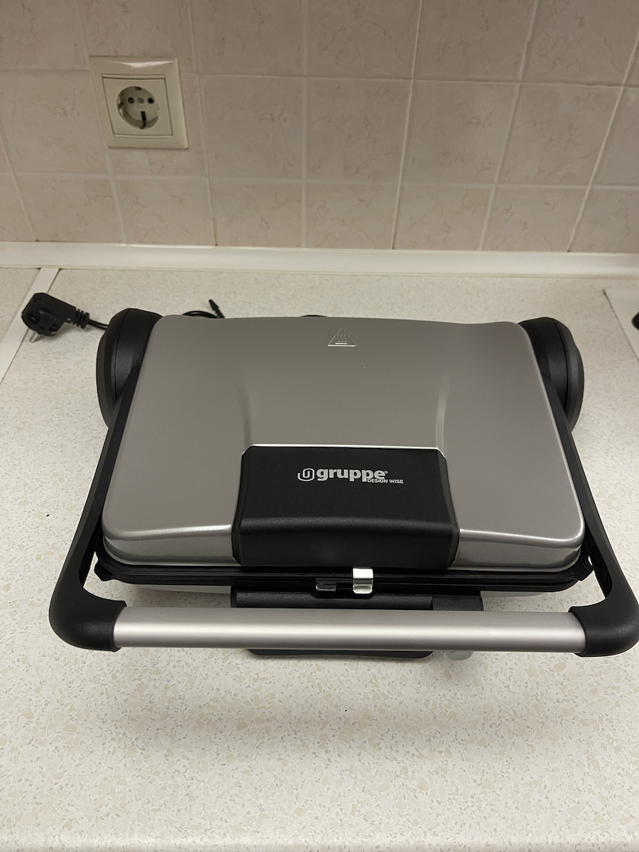 Gruppe T38 Sandwichmaker Grill mit Abnehmbaren Platten 1800W Schwarz
