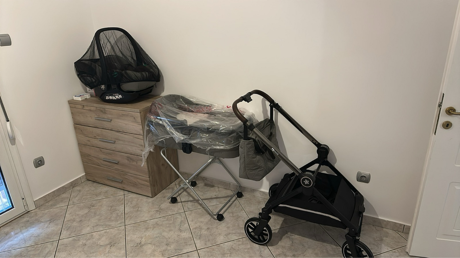 Bebe Stars Mirage Бебешка количка 3 в 1 Сив 9.6кг