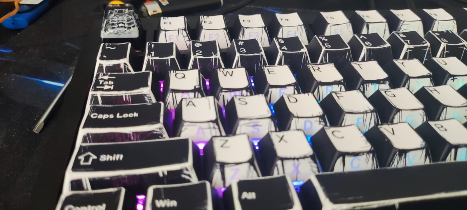 Keychron V6M-D3 Max QMK/VIA V6M-D3 Wireless Gaming Mechanical Keyboard with Gateron Jupiter Brown Switches and RGB Lighting English US Carbon Black
