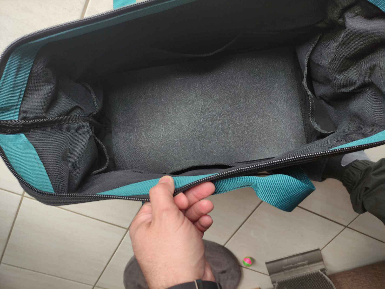 Makita Τσάντα Ώμου Μαύρη 26lt