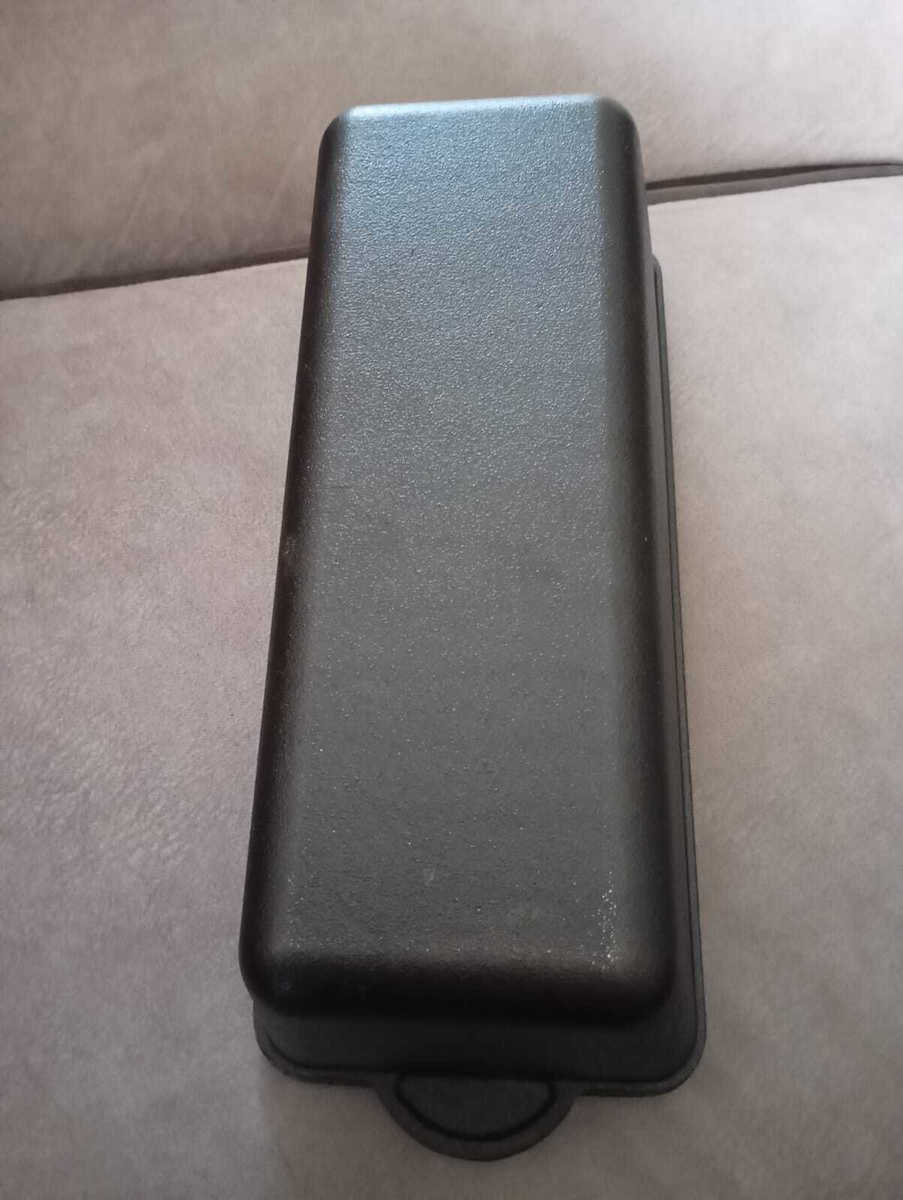 The Windmill Dutch Oven Rectangular Cast Iron 2.5lt 1pcs