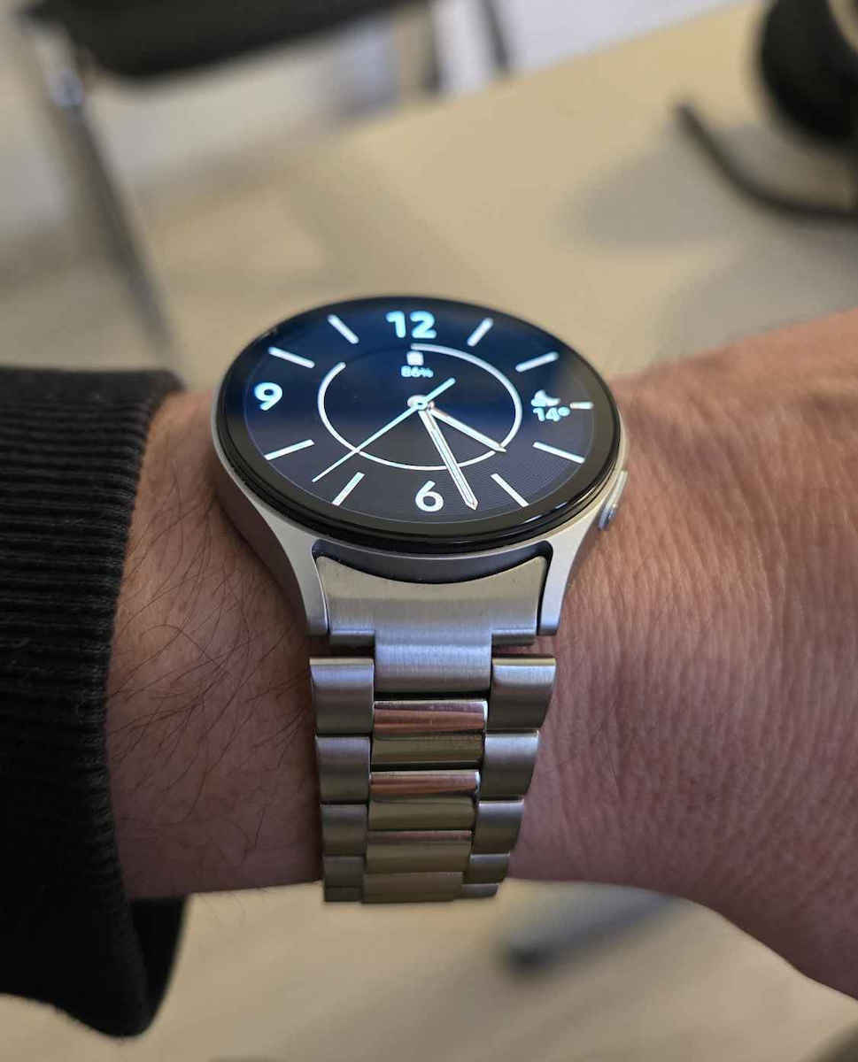 Spigen Modern Fit 316l Λουράκι Ανοξείδωτο Ατσάλι Ασημί (Samsung Galaxy Smartwatch 7, Watch 6 Classic, Watch 6)