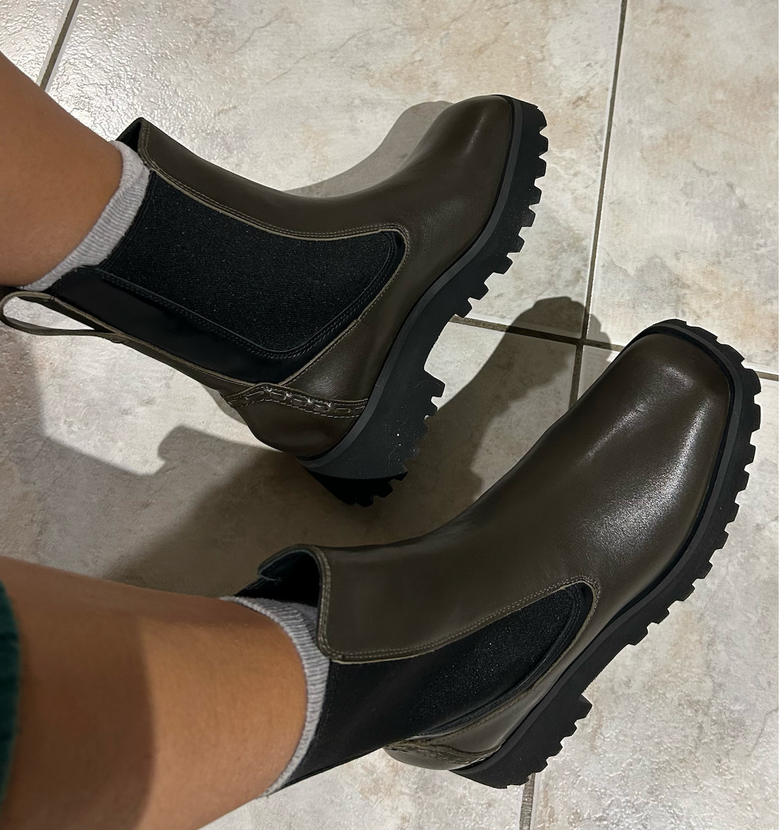 Rise Leather Women's Chelsea Boots Khaki